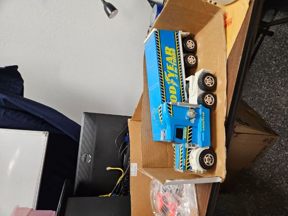 Picture of Truck Buddy semi