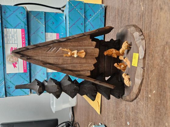 Picture of Reuge nativity scene