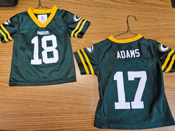 Picture of 2 toddler G B,Packer shirts